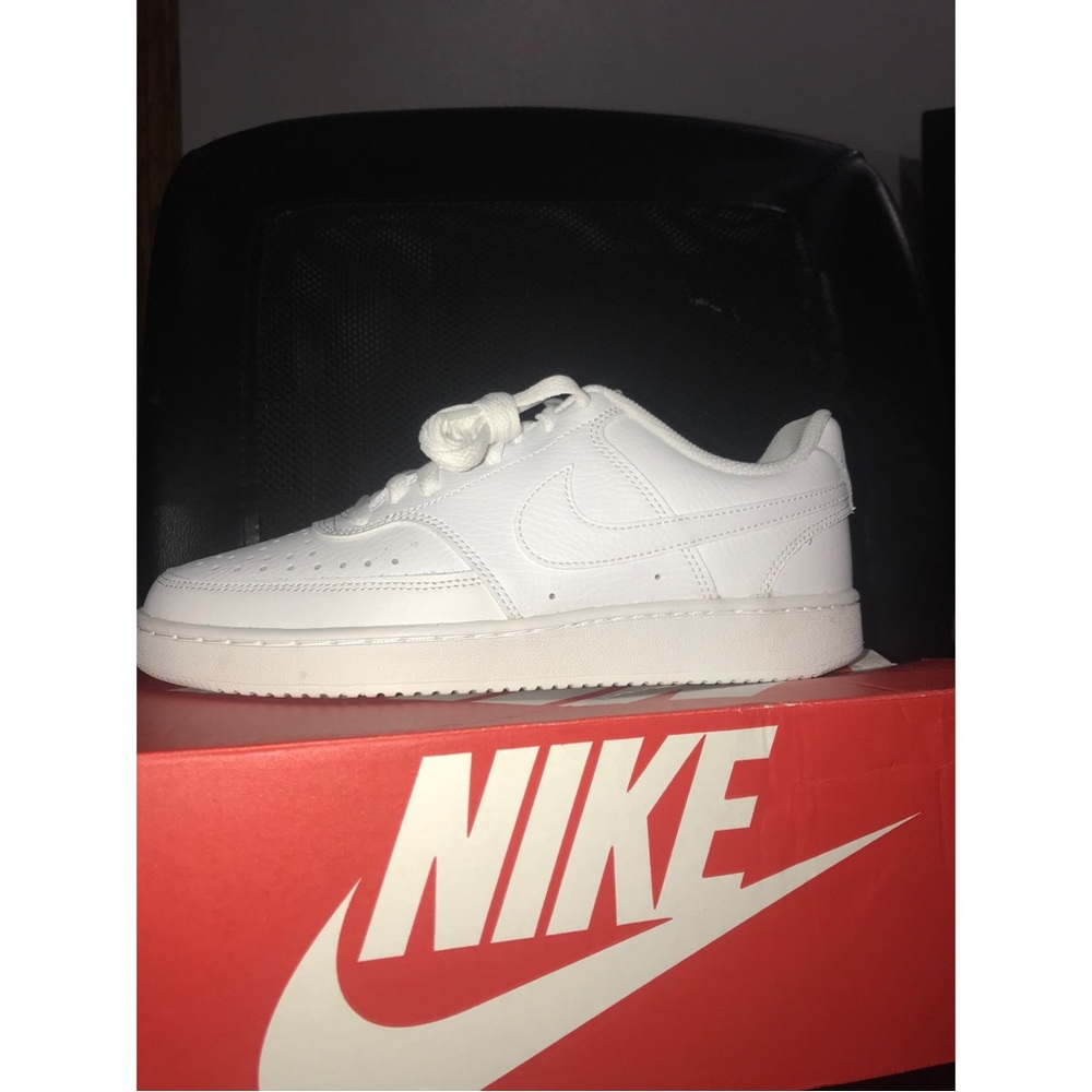 Nike low top